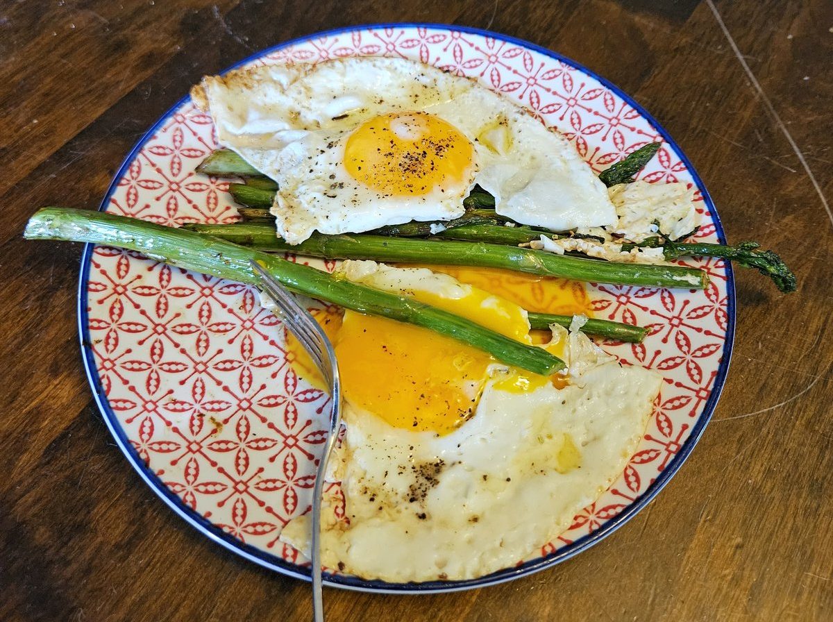 First Harvest: Asparagus and Fried Eggs